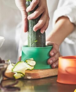 Alternative view of ✨UPPFYLLD
Vegetable slicer, set of 2, bright orange/bright green