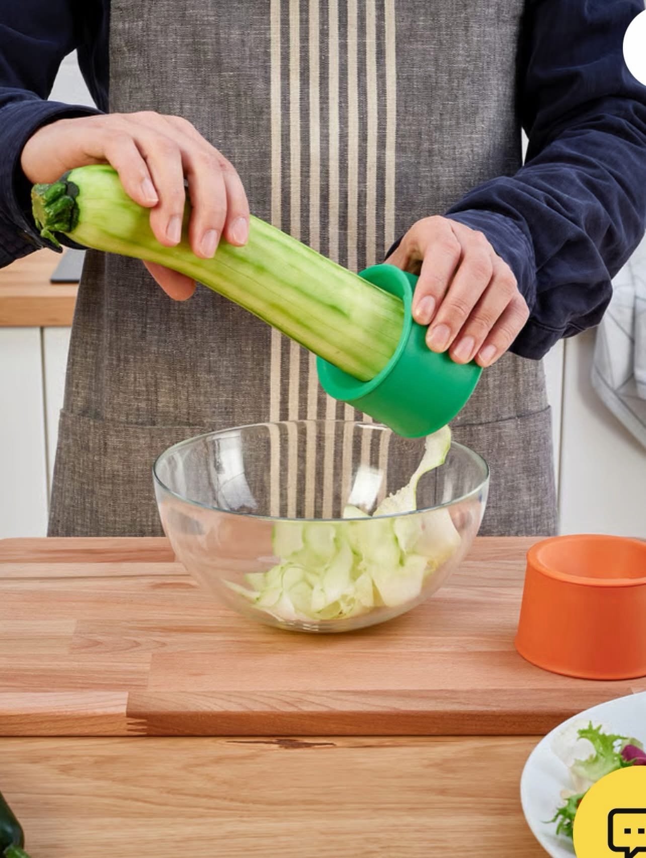 ✨UPPFYLLD
Vegetable slicer, set of 2, bright orange/bright green - Image 3