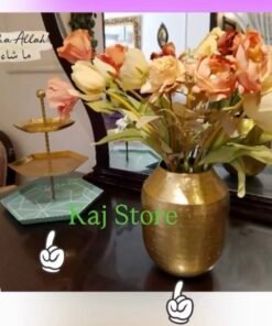 Alternative view of Vase