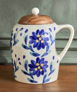 Alternative view of 1.7 l_ jar with a wooden lid and handle.💕